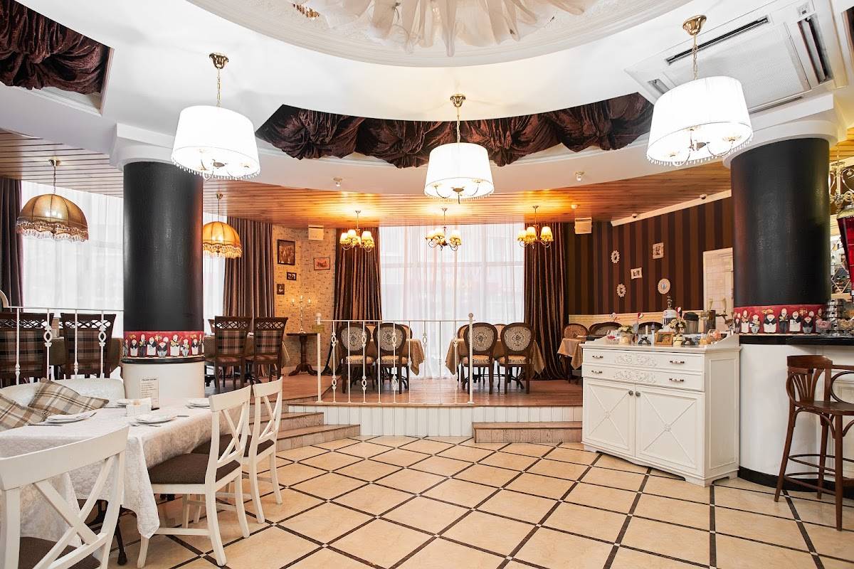 12 Стульев меню