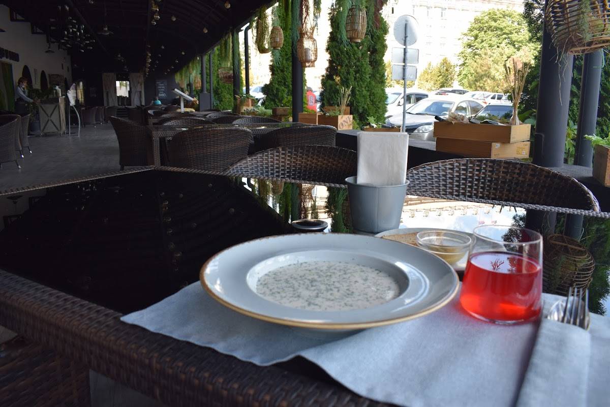 Веранда и вино меню